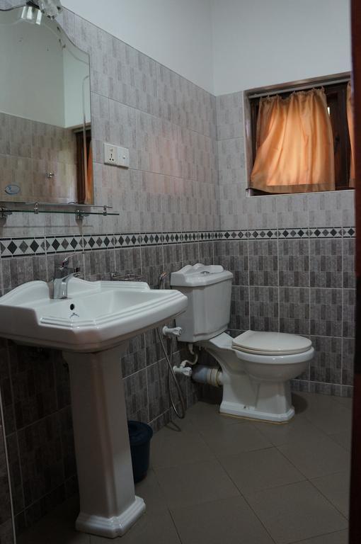 Tandem Guesthouse Хиккадува Экстерьер фото