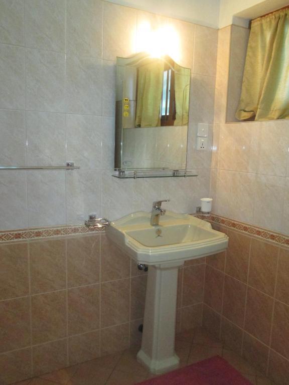 Tandem Guesthouse Хиккадува Экстерьер фото